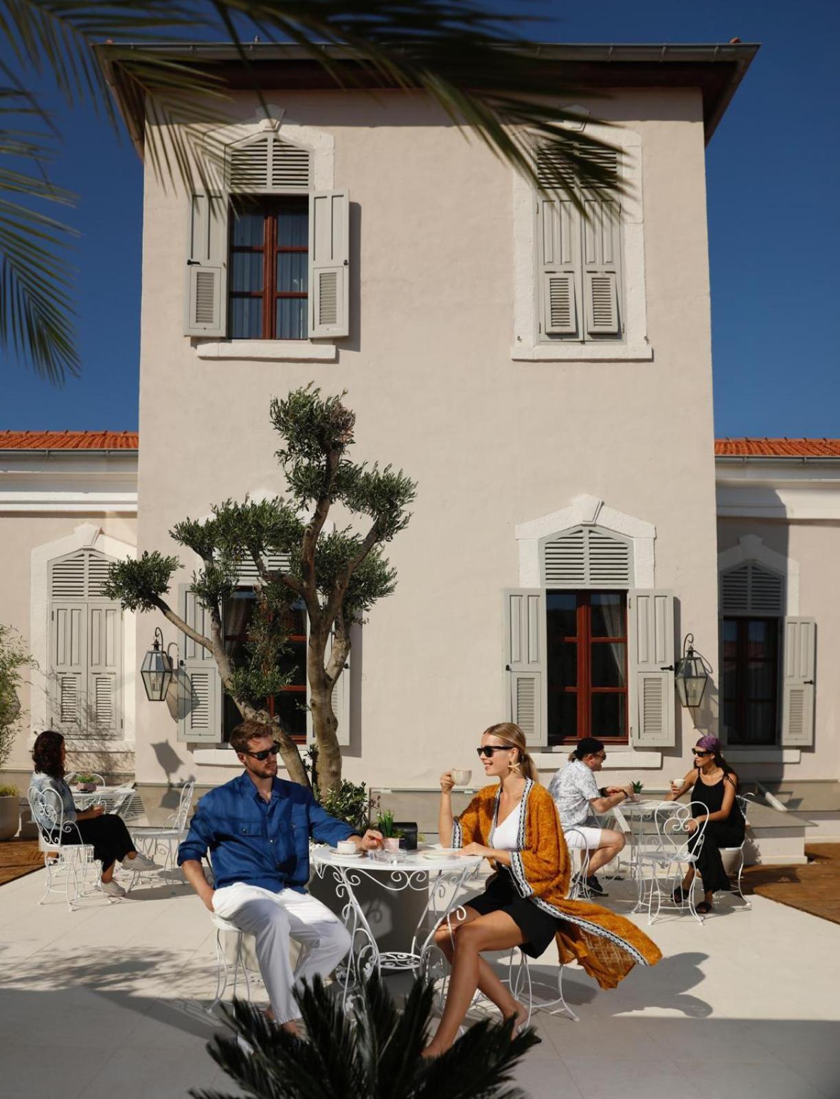 Rasim Palas Cesme Bagian luar foto